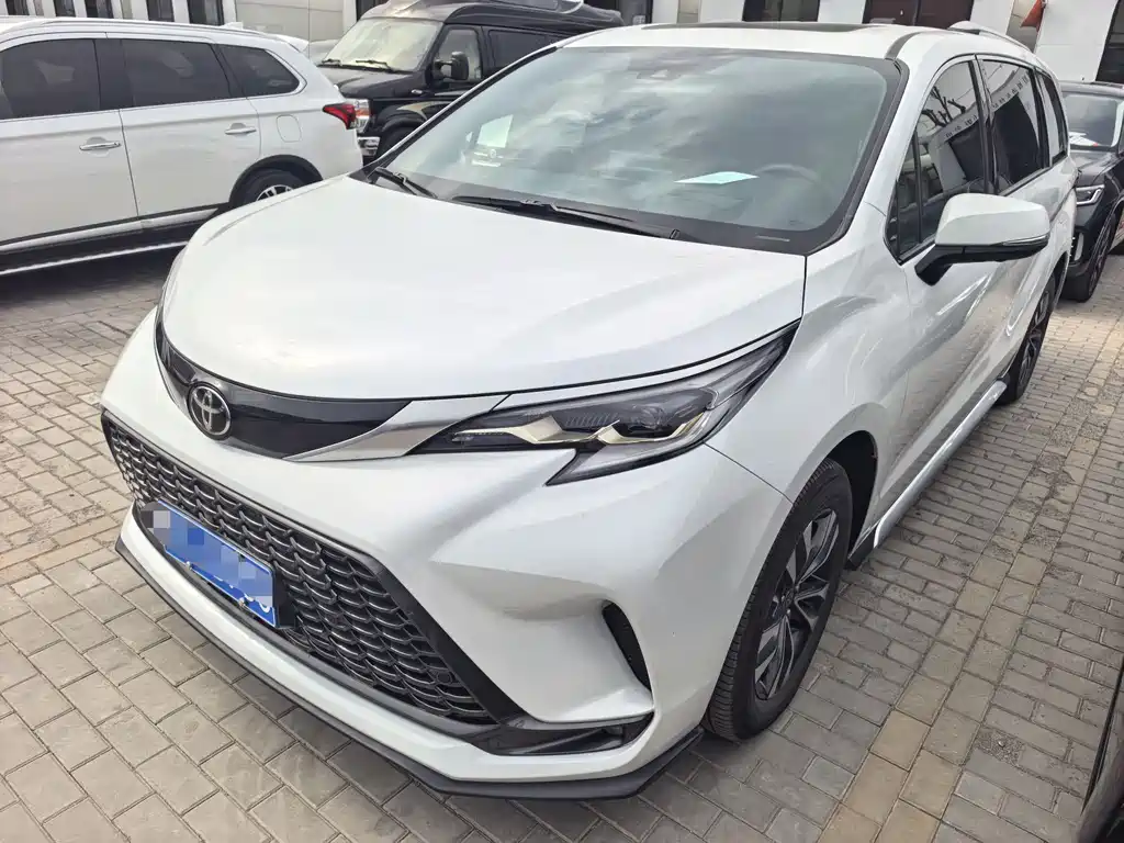 Toyota Granvia 2025
