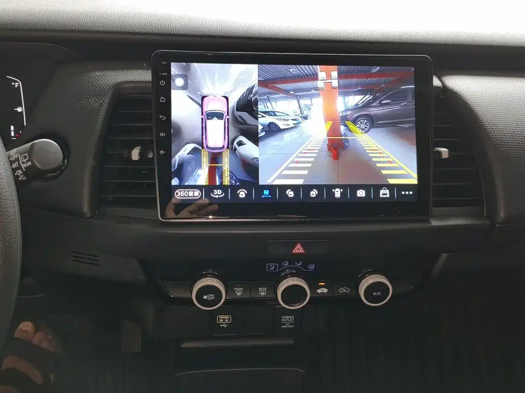 Honda Fit — миниатюра 13