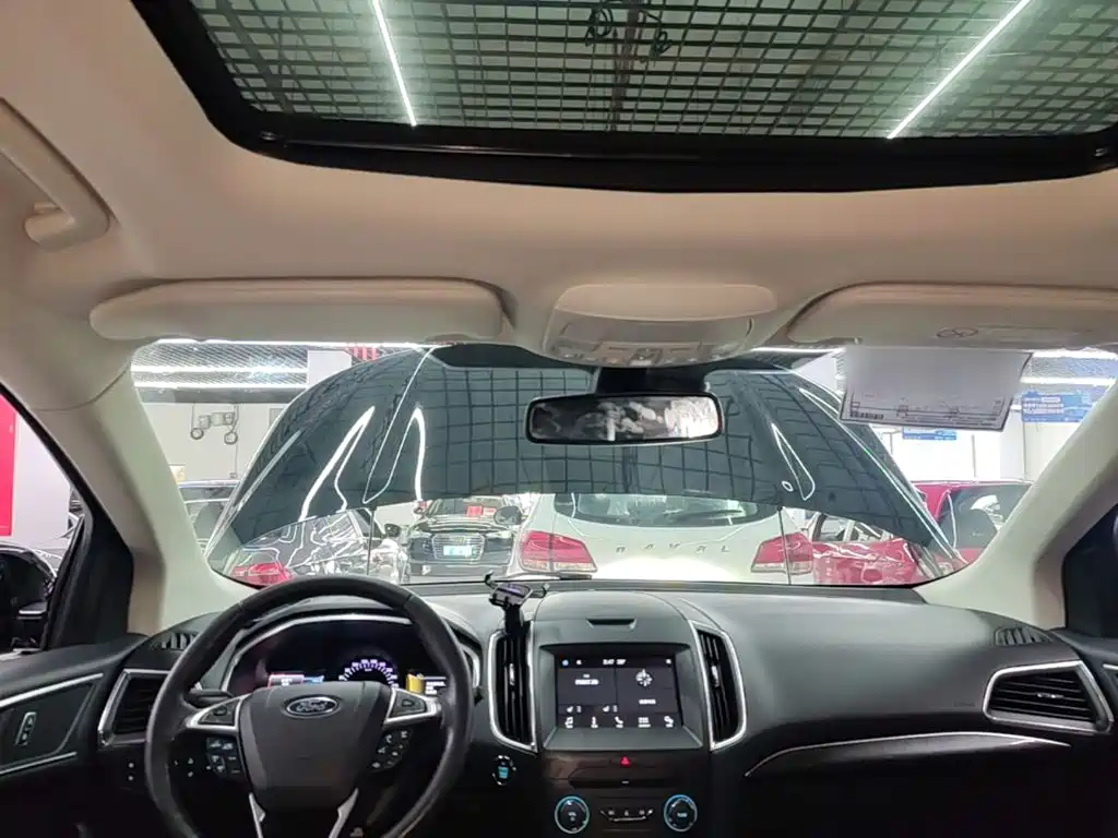 Ford Edge — миниатюра 18