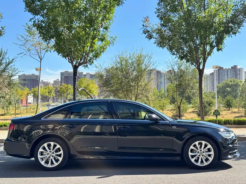 Audi A6L — миниатюра 12