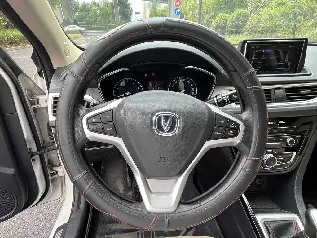 Changan V7 — миниатюра 9