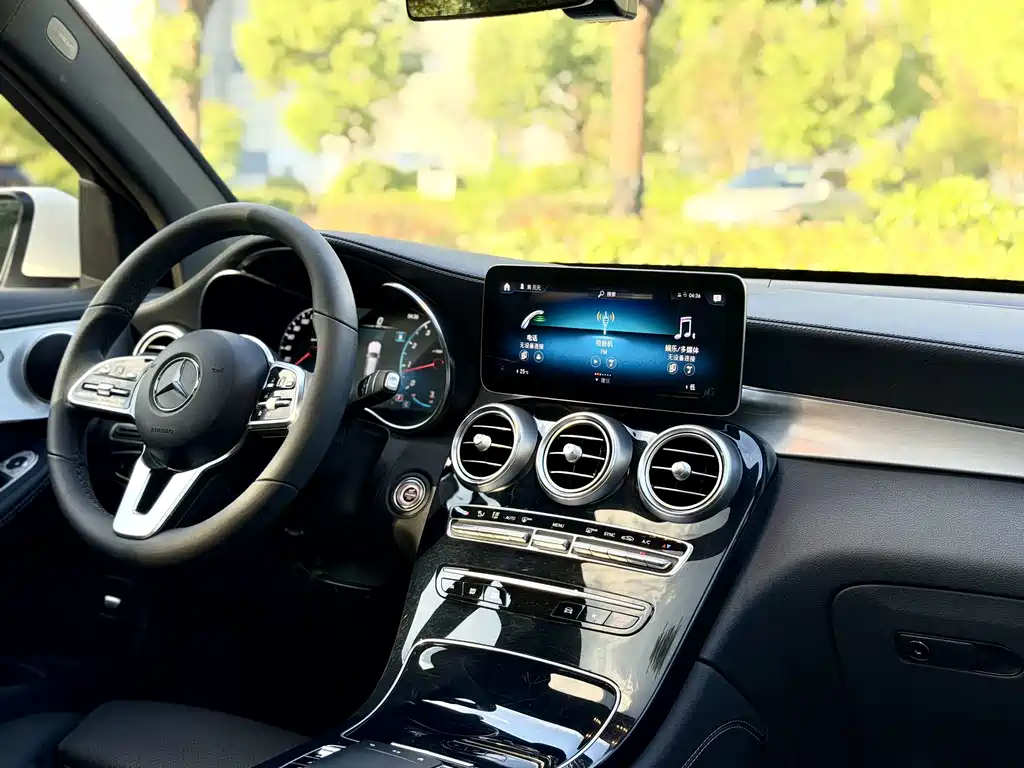 Mercedes-Benz GLC — миниатюра 8