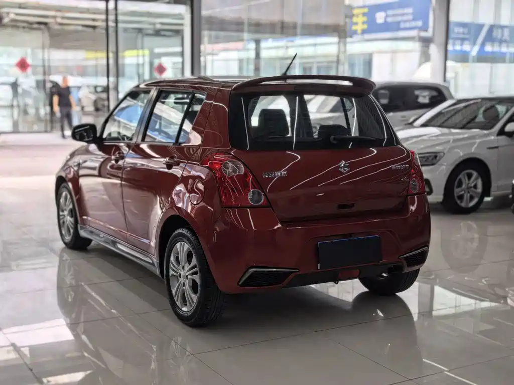 Suzuki Swift — миниатюра 3