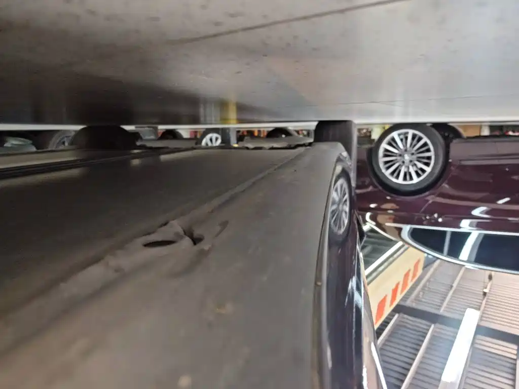 Tesla Model 3 — миниатюра 21