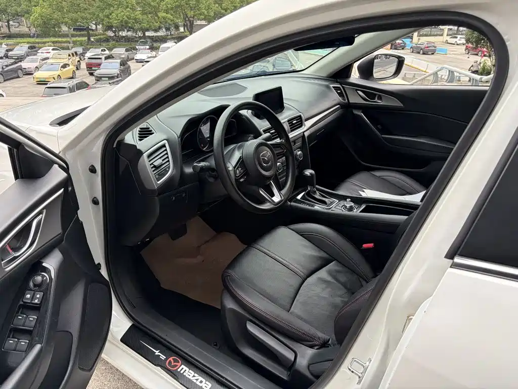 Mazda 3 Axela — миниатюра 4