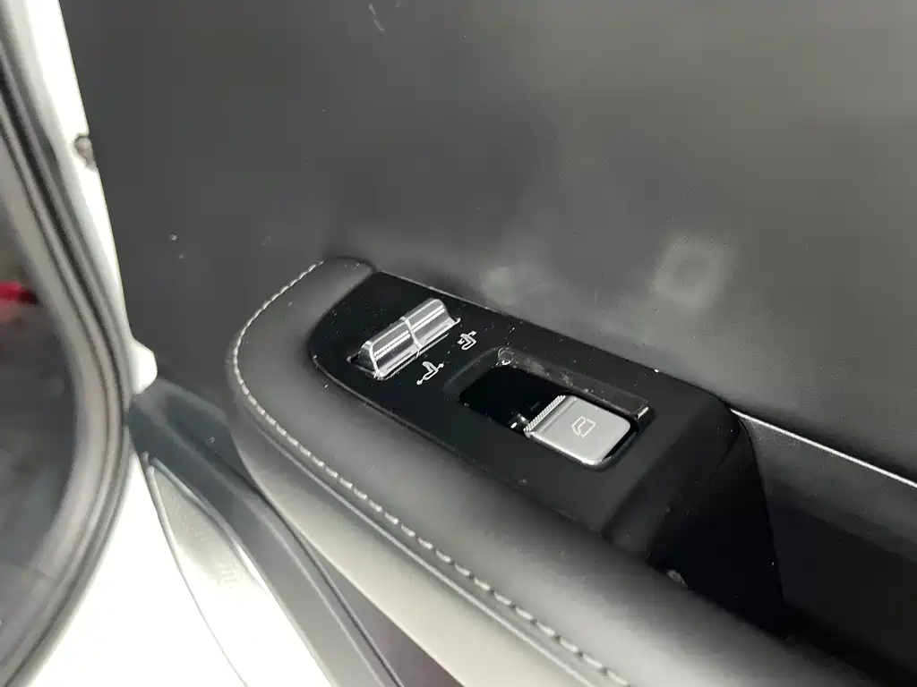 ZEEKR EXTREME KRYPTON 001