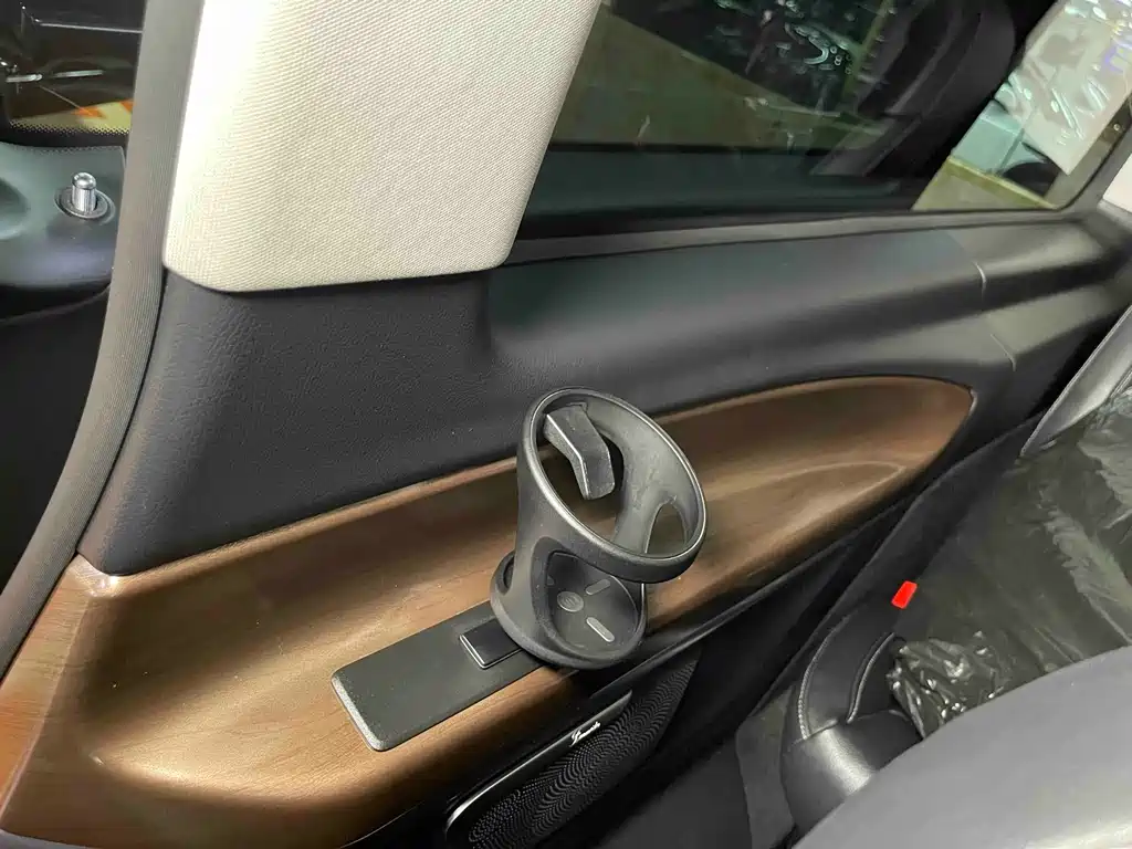 Mercedes-Benz V-Class — миниатюра 18