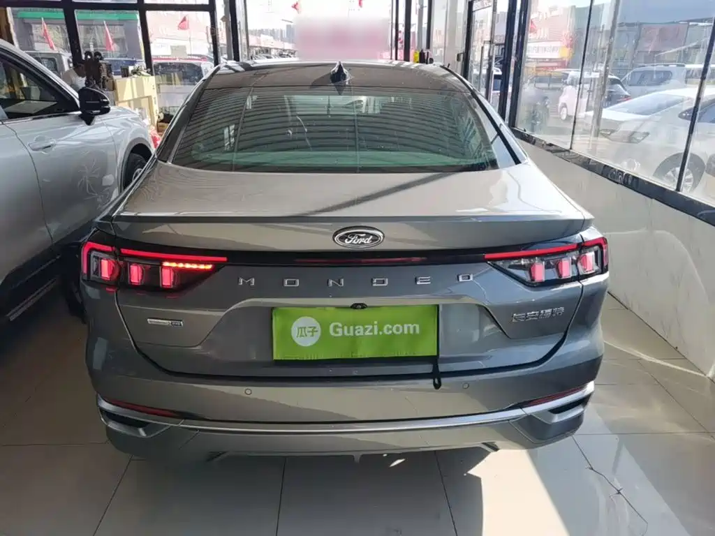 Ford Mondeo — миниатюра 6