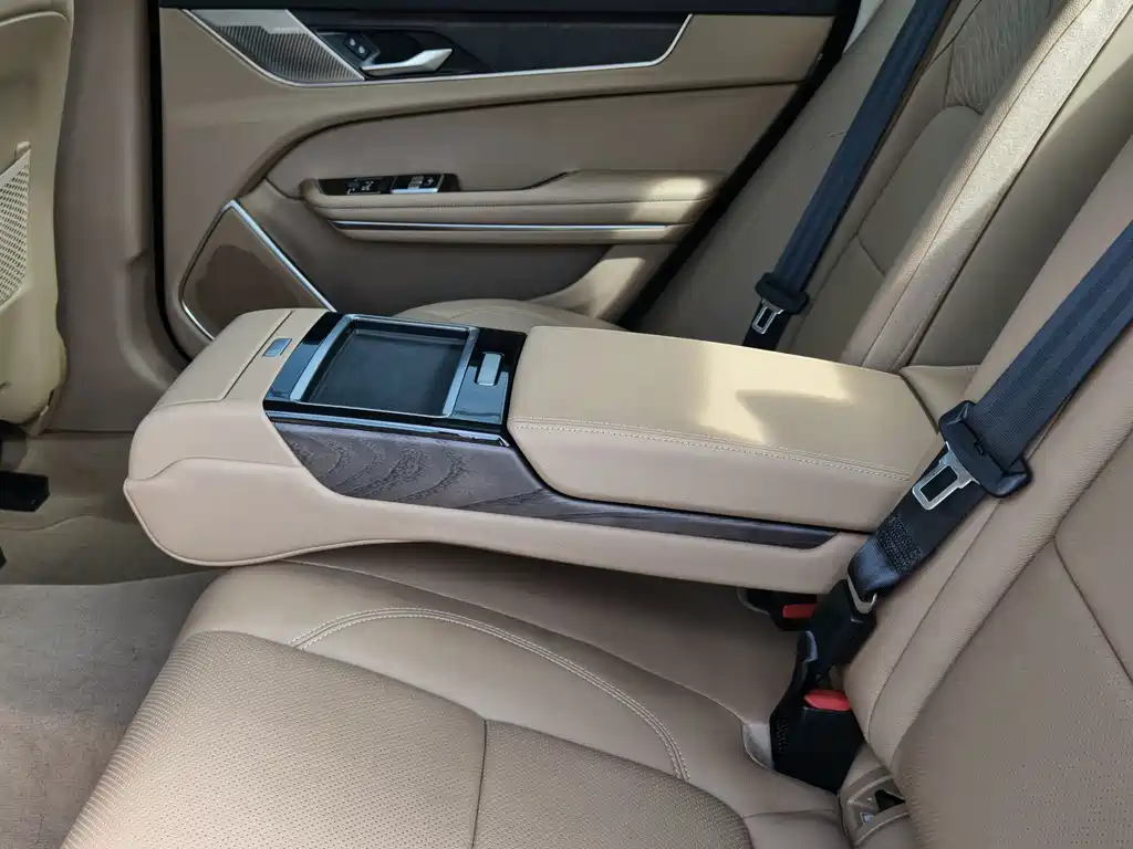 Jaguar XFL — миниатюра 17