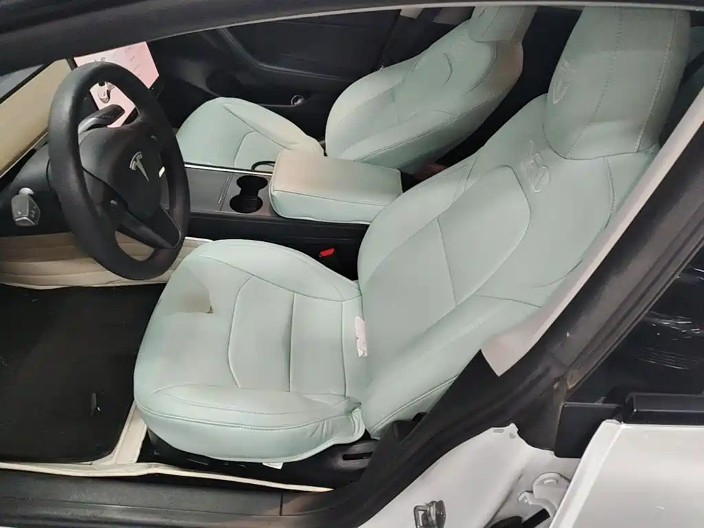 Tesla Model 3 — миниатюра 15