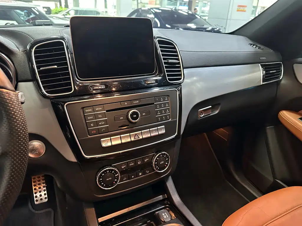 Mercedes-Benz GLE AMG — миниатюра 9