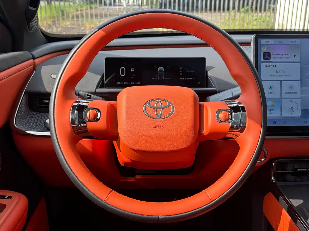 Toyota bZ3X — миниатюра 10