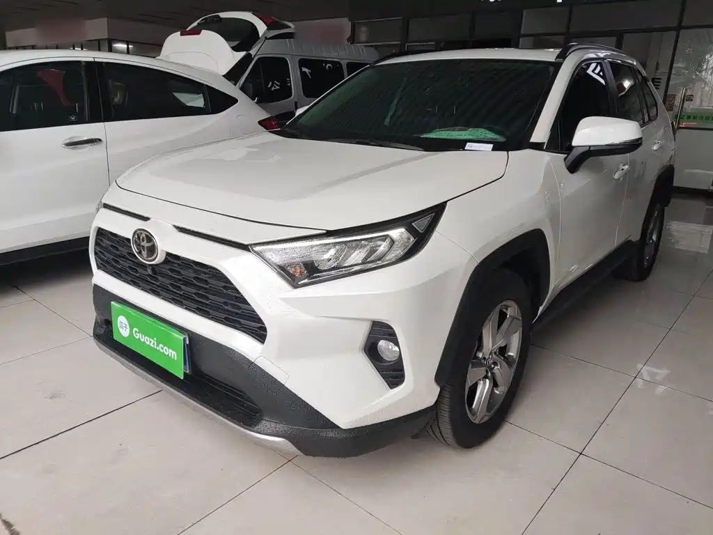 Toyota RAV4 — миниатюра 2