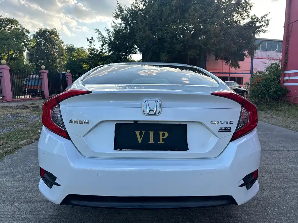Honda Civic — миниатюра 5
