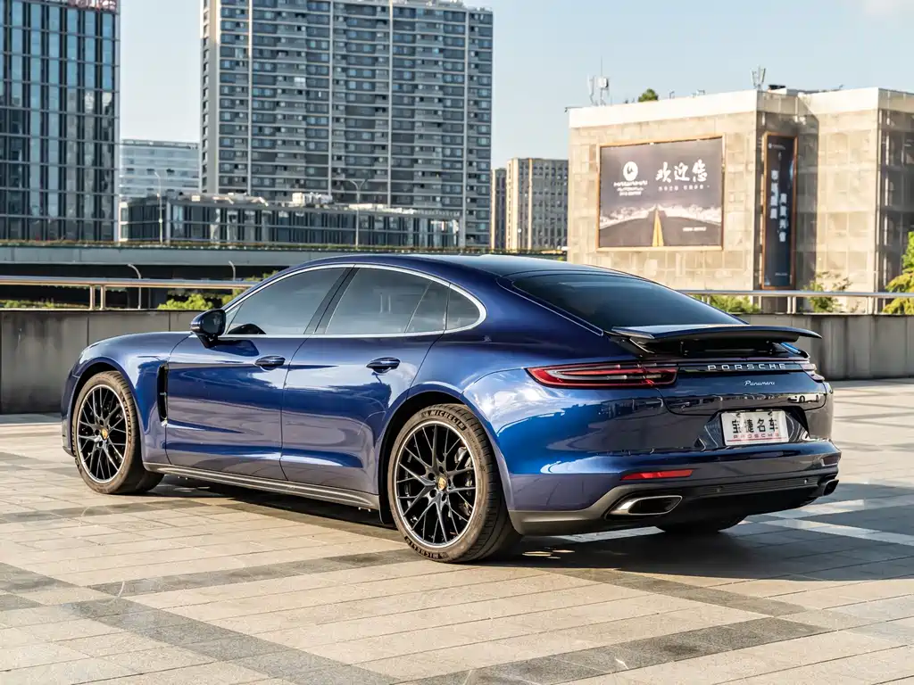 Porsche Panamera — миниатюра 7