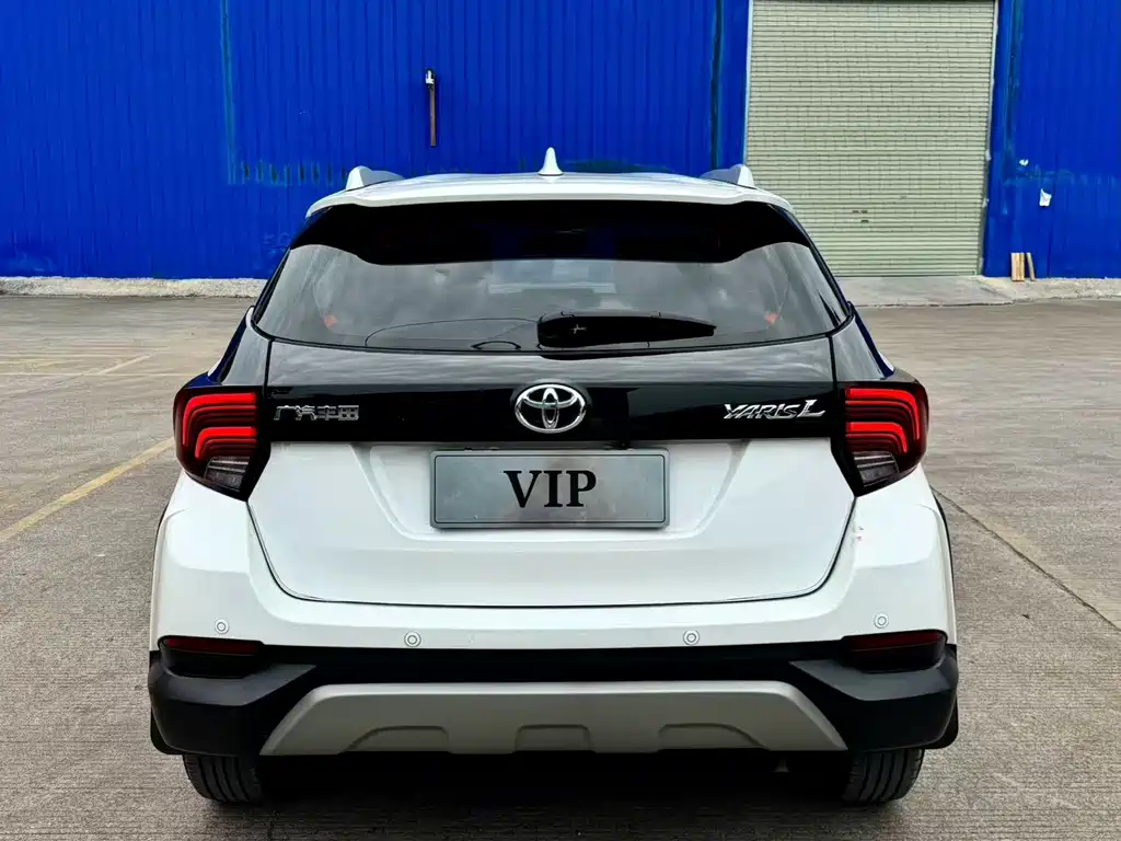 Toyota Yaris L — миниатюра 4
