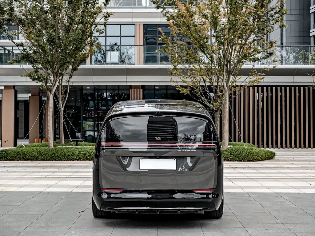 Li Auto Li MEGA — миниатюра 8