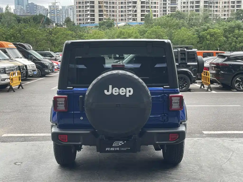 Jeep Wrangler — миниатюра 14
