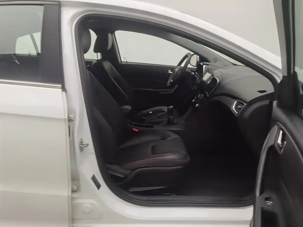Chery Arrizo 5 — миниатюра 23