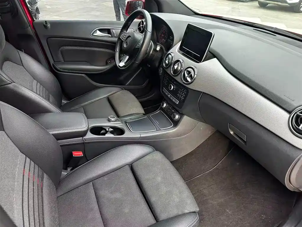 MERCEDES-BENZ B CLASS