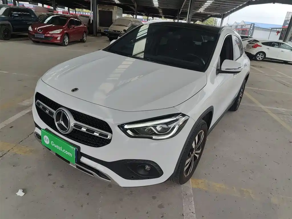 Mercedes-Benz GLA 2021