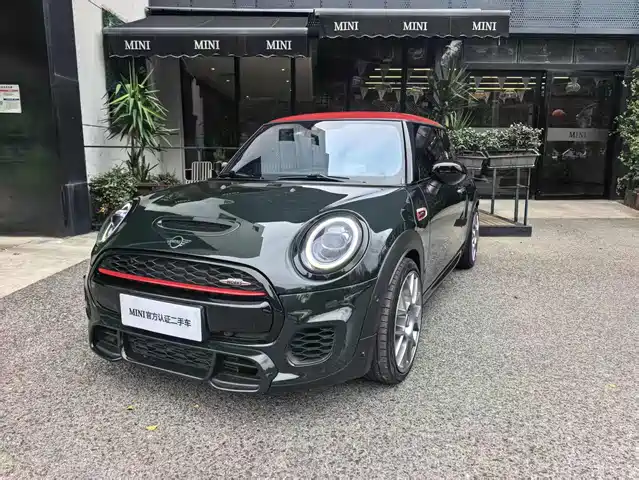 MINI JCW