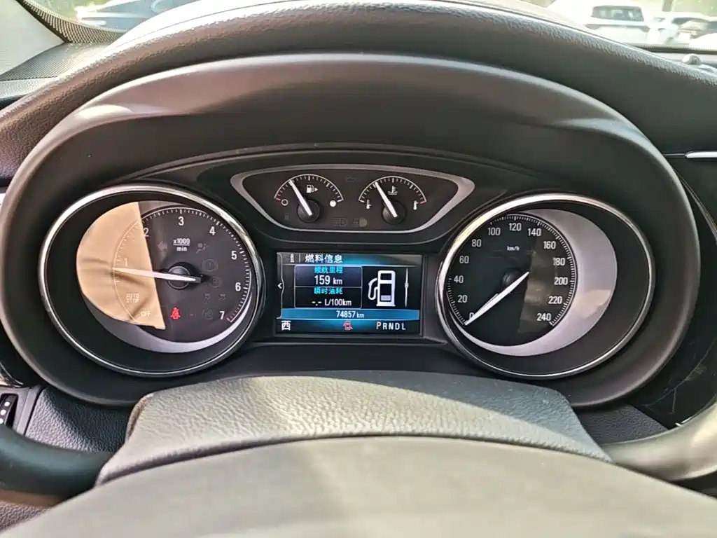 Buick Envision Plus — миниатюра 12