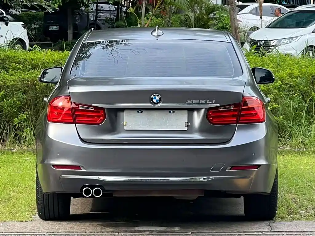 BMW 3 Series — миниатюра 8