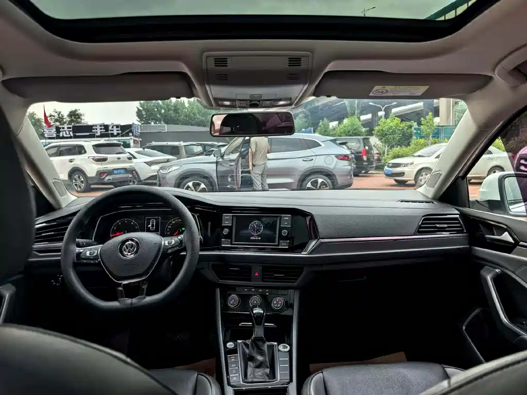Volkswagen Sagitar — миниатюра 8