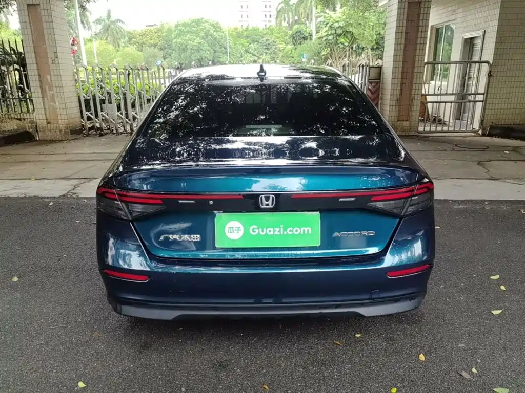 Honda Accord — миниатюра 6