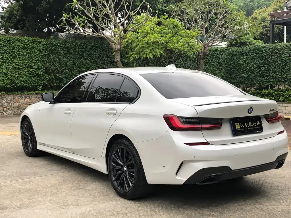 BMW 3 Series — миниатюра 7