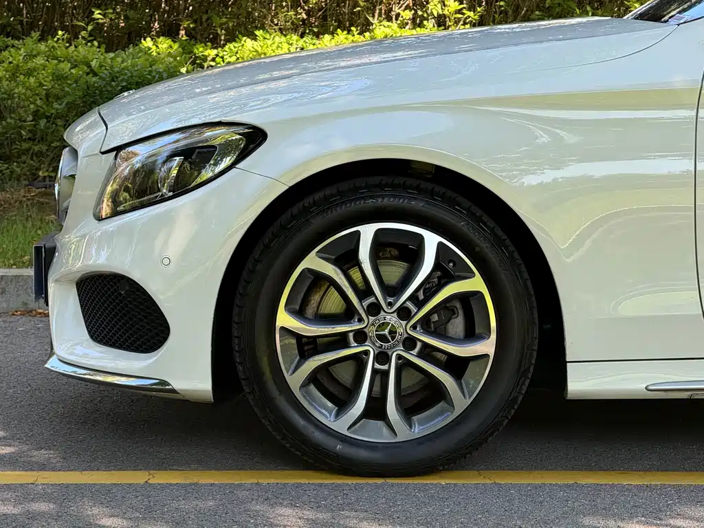 Mercedes-Benz C-Class — миниатюра 6