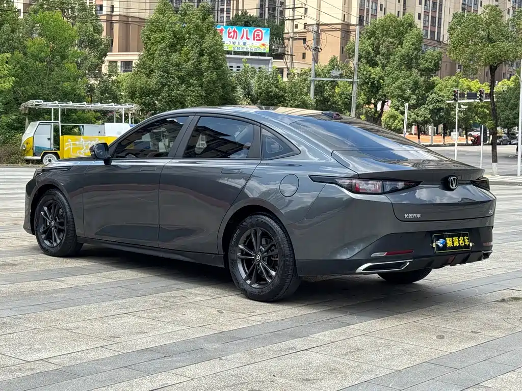 Changan Yida — миниатюра 9