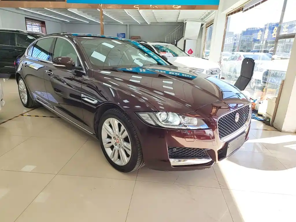 Jaguar XFL — миниатюра 4