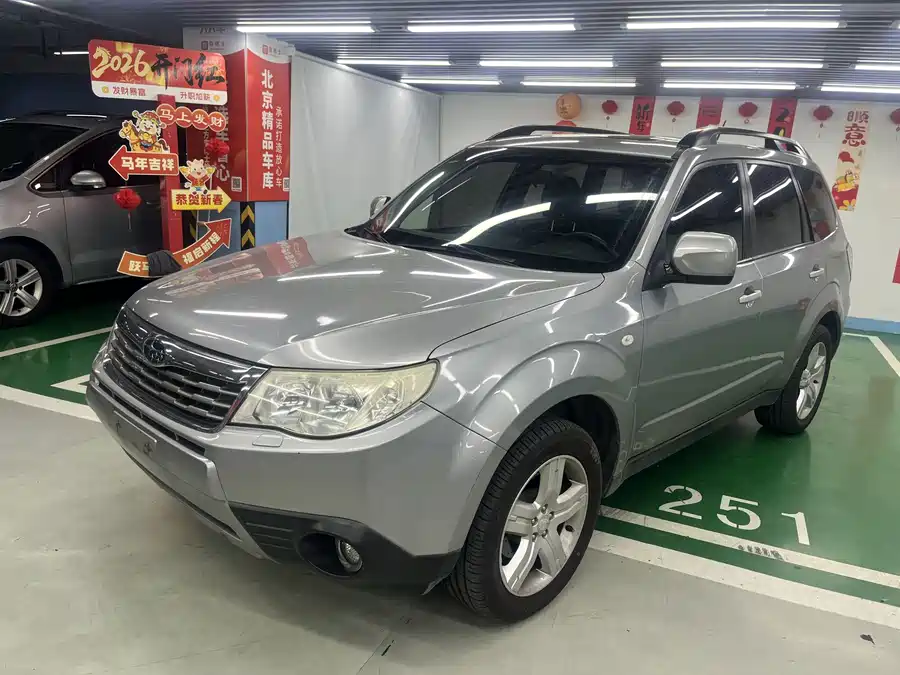Subaru Forester фото 1