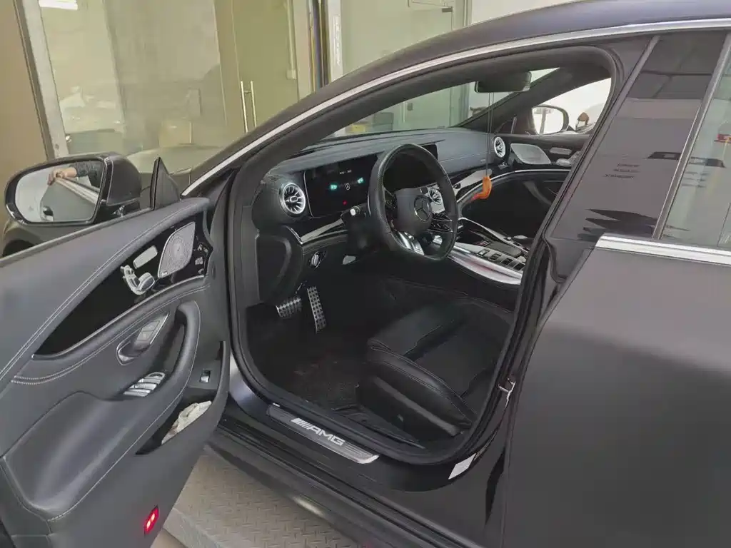 MERCEDES-BENZ AMG GT