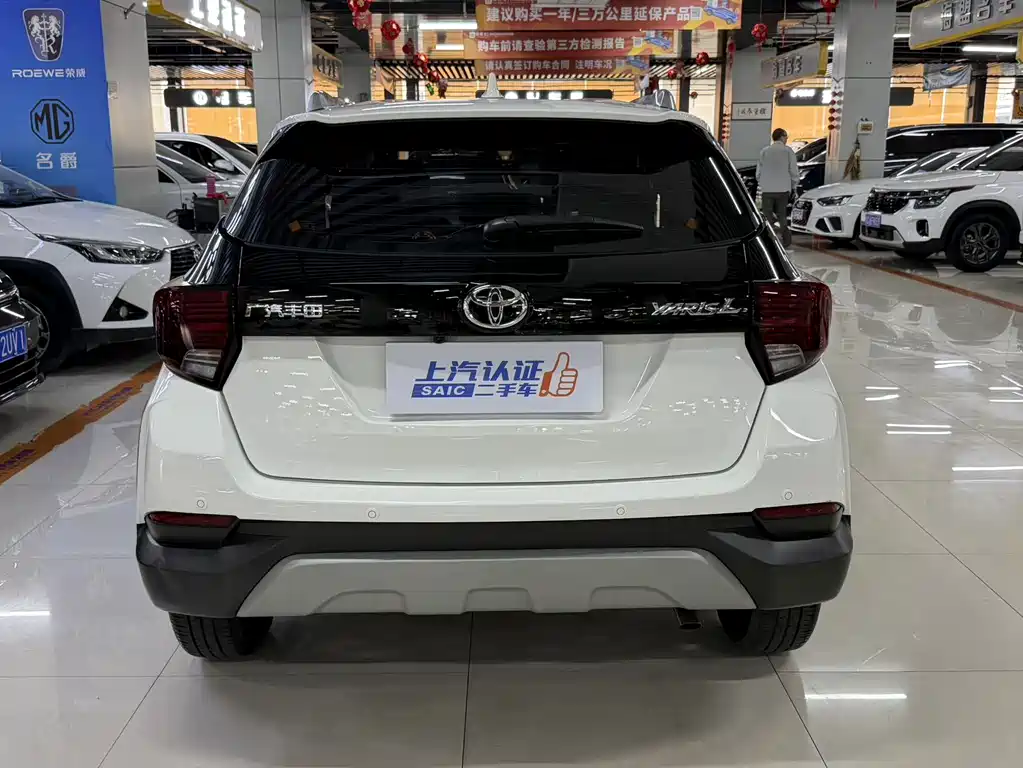 Toyota Yaris L — миниатюра 8