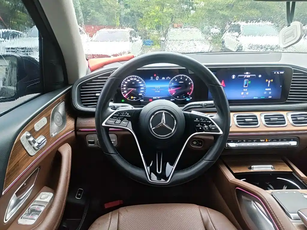Mercedes-Benz GLE (Import) — миниатюра 11