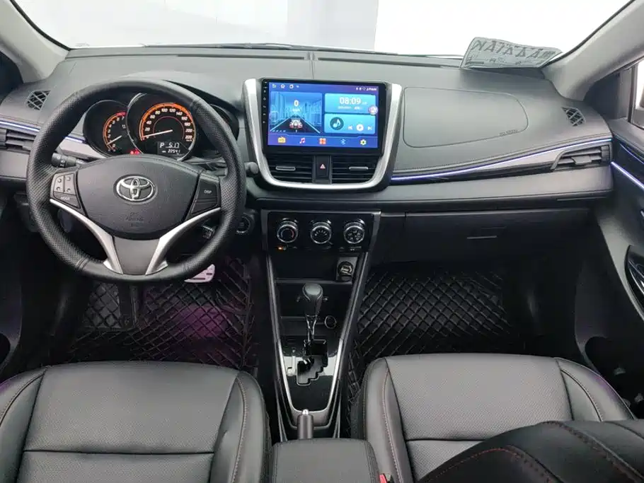 Toyota Yaris L — миниатюра 12