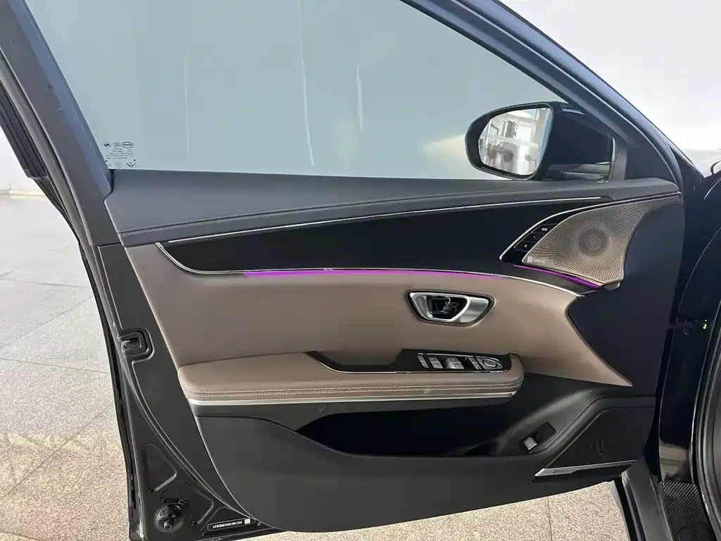 BYD Han — миниатюра 12