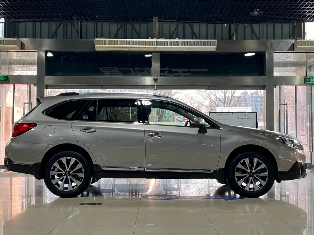SUBARU OUTBACK