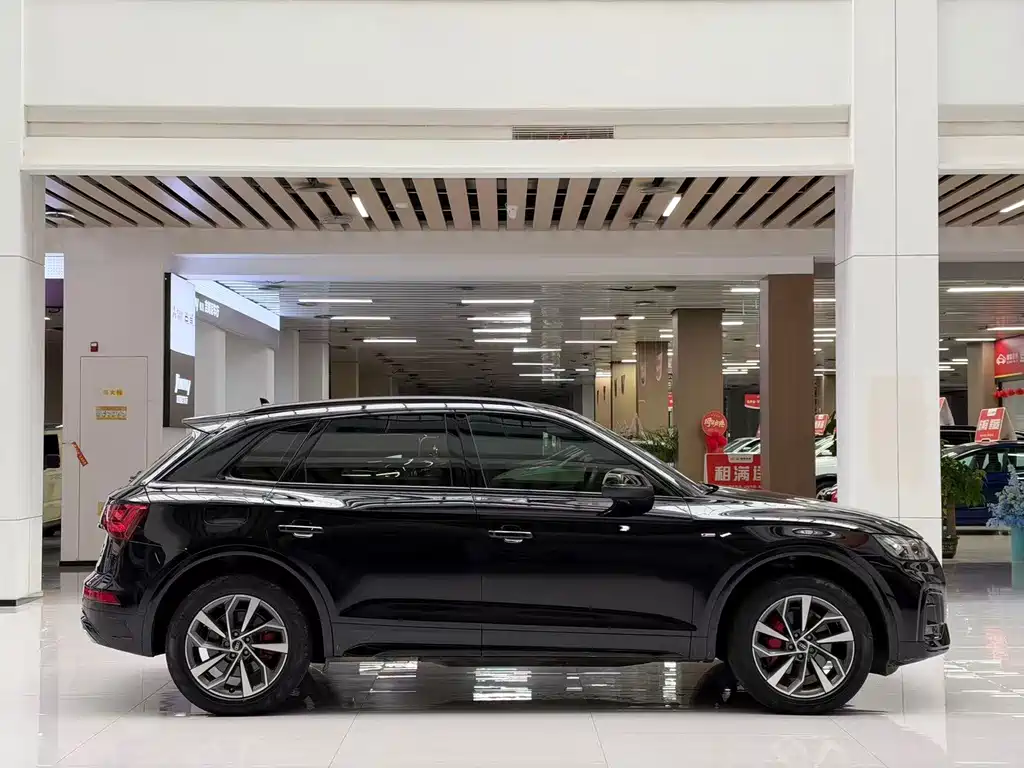 Audi Q5L — миниатюра 4