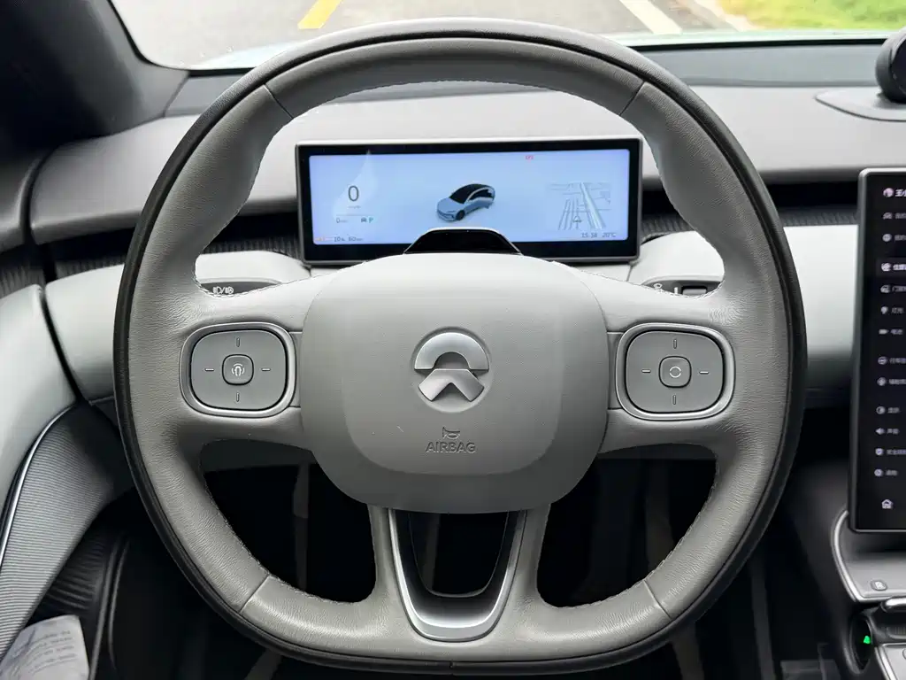 NIO ET5 — миниатюра 11