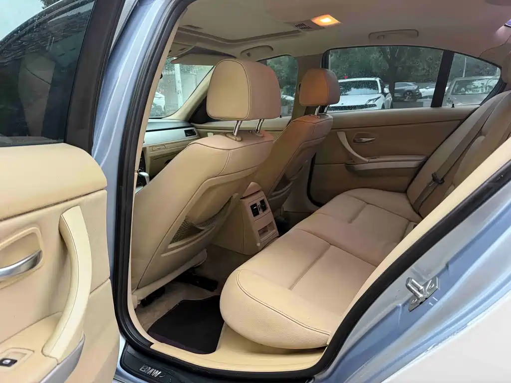 BMW 3 Series — миниатюра 7