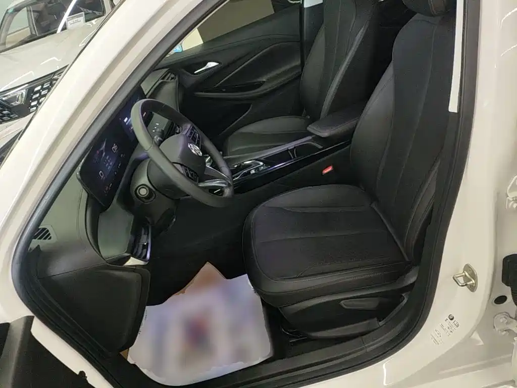 Buick Verano — миниатюра 15
