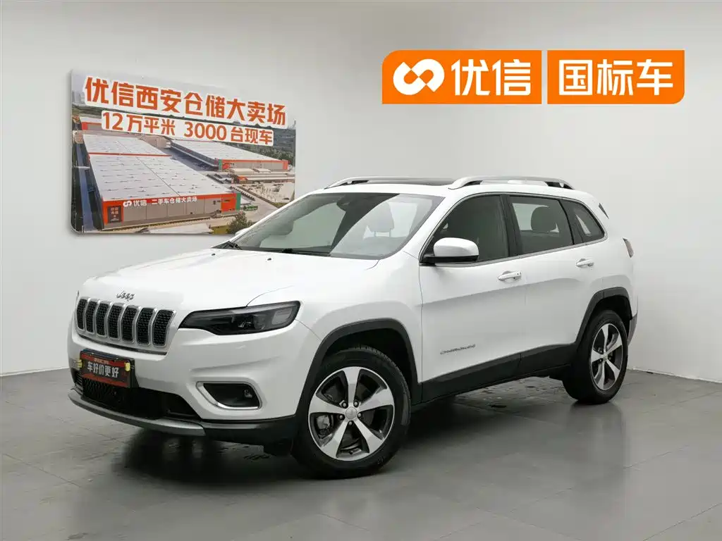 Купить Jeep Cherokee