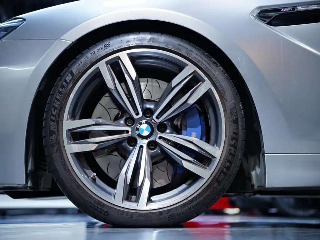 BMW M6 — миниатюра 6