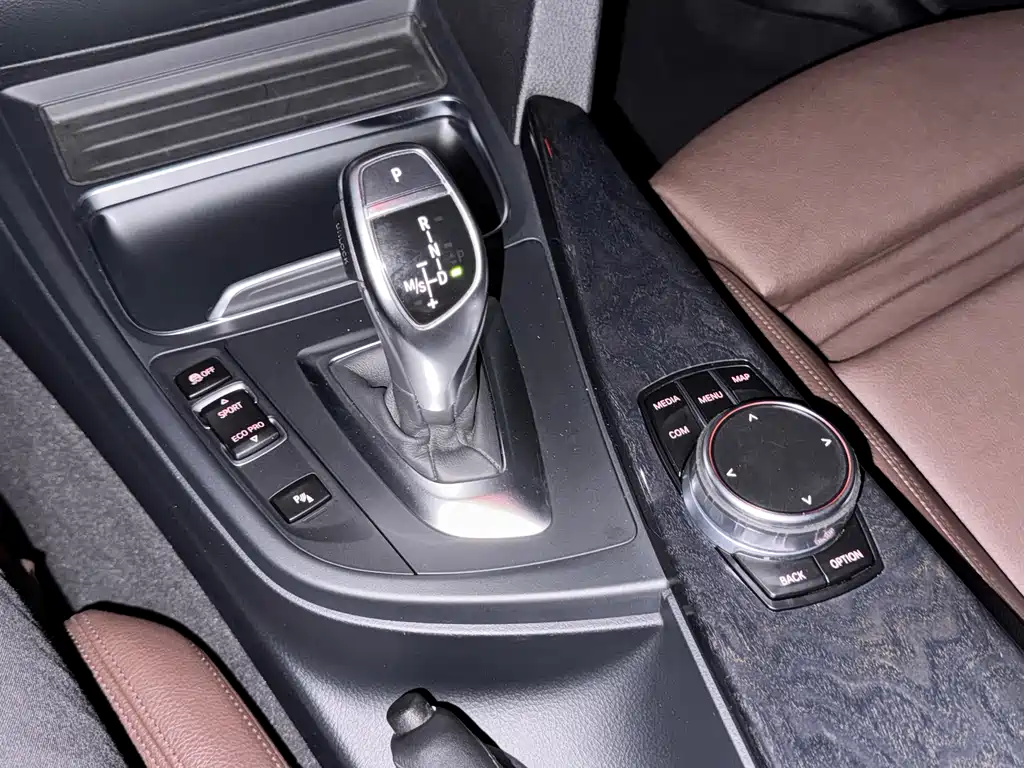 BMW 3 Series — миниатюра 54