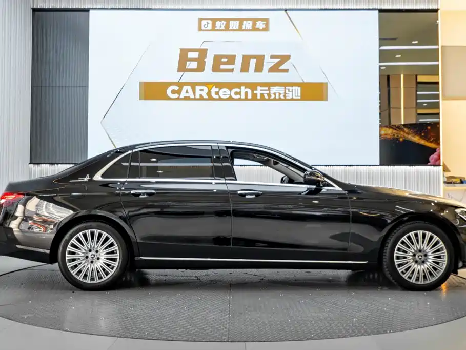 Mercedes-Benz E-Class — миниатюра 4