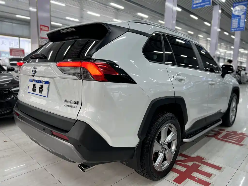 TOYOTA RAV4 RONGFANG